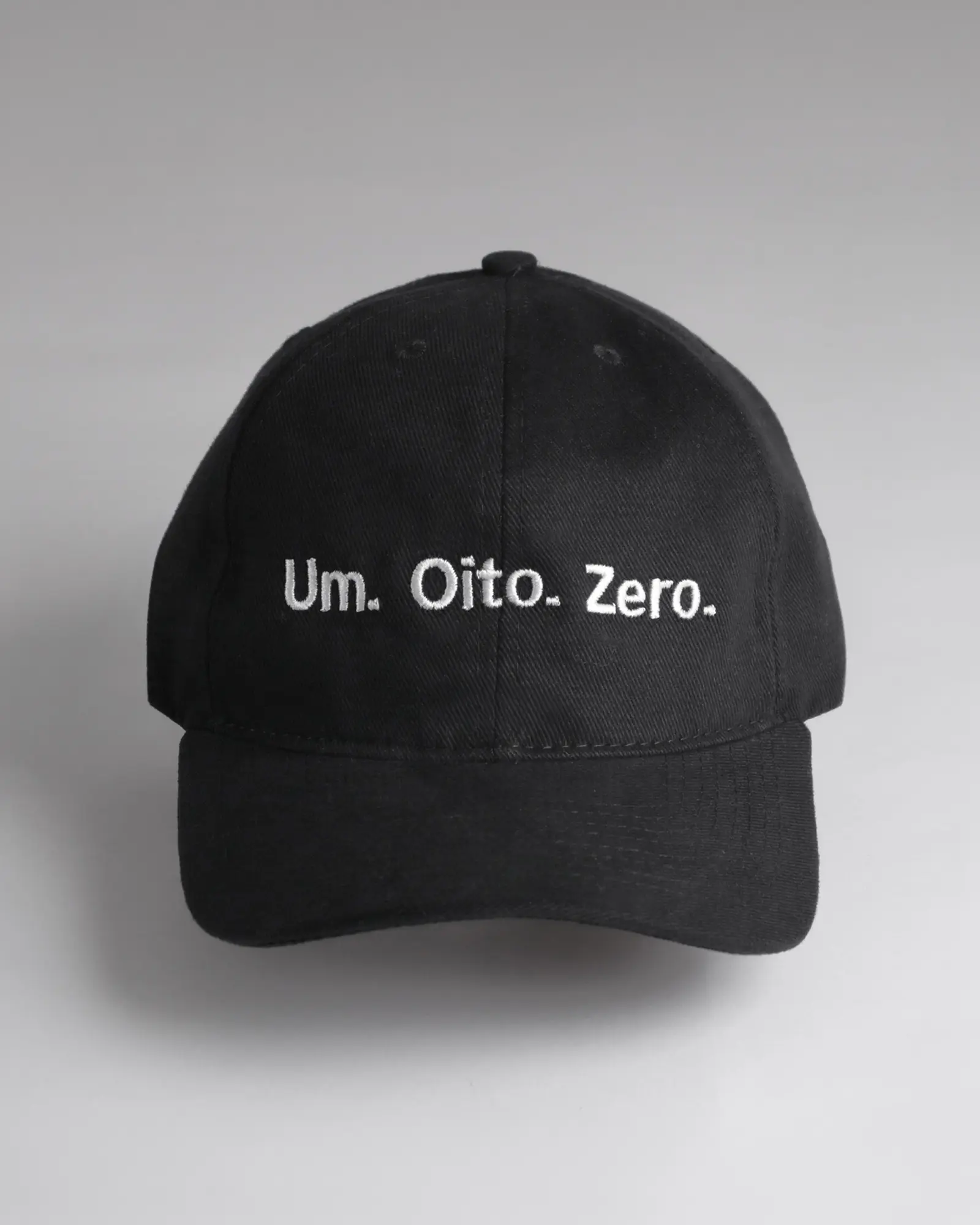 Boné Preto Um.Oito.Zero