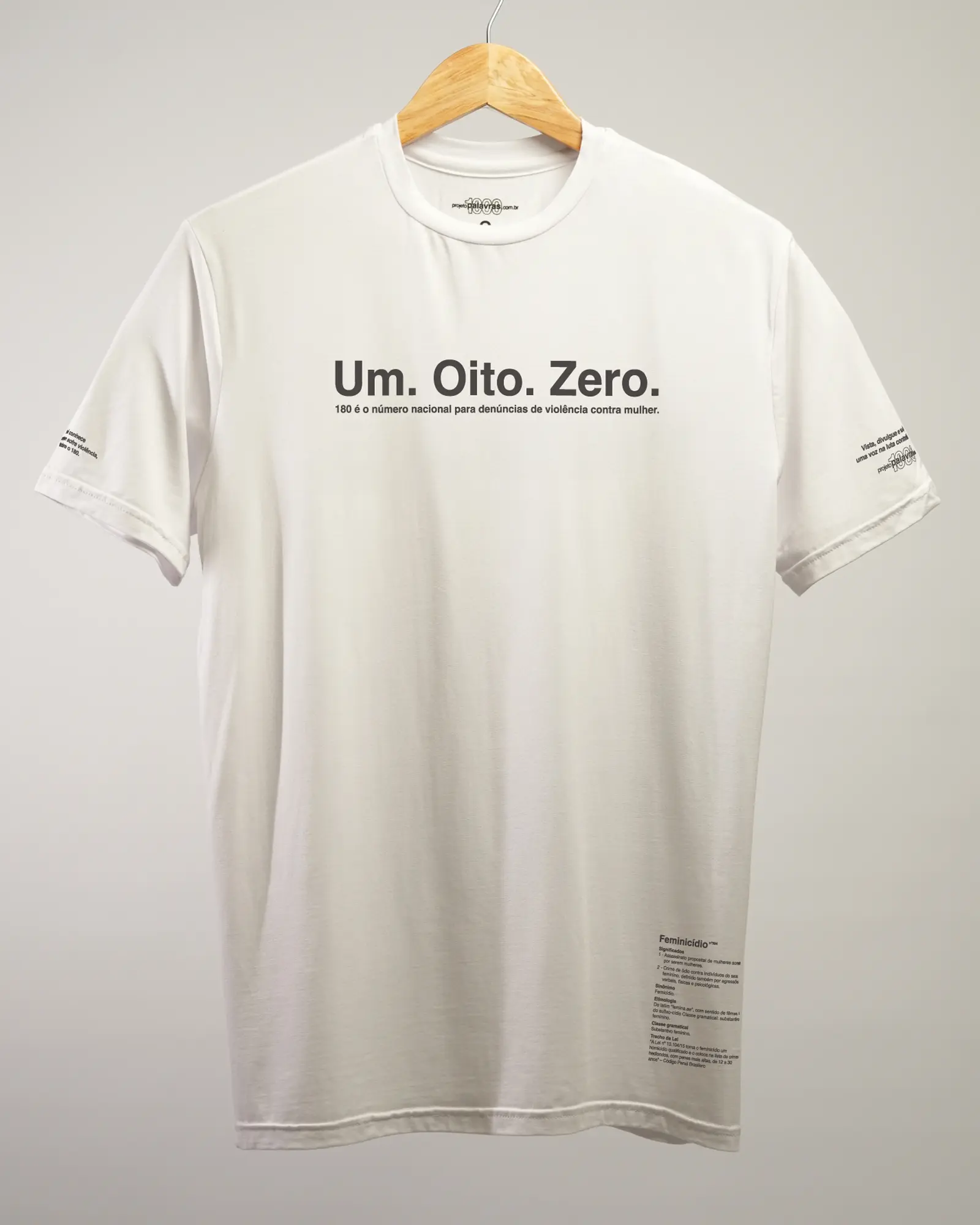 Camiseta Branca Um.Oito.Zero